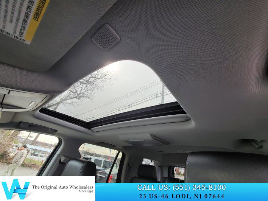 Used 2017 Chevrolet Tahoe LT w/ LT Signature Package image 13