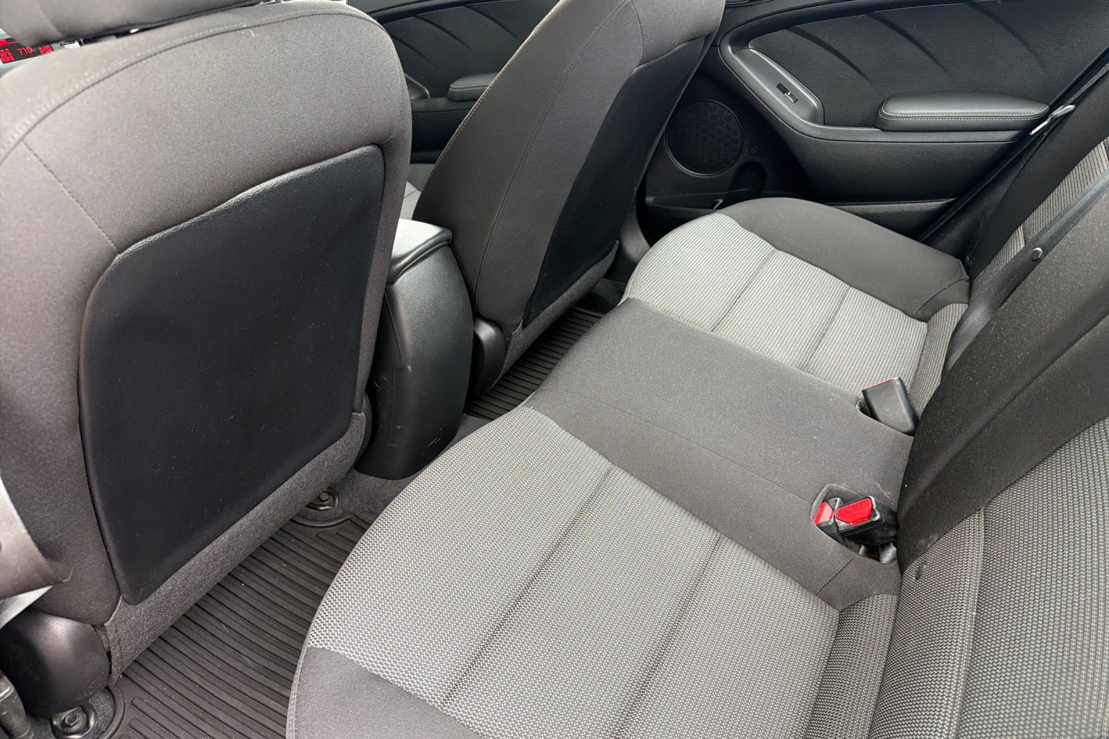 Used 2018 Kia Forte LX FWD image 14