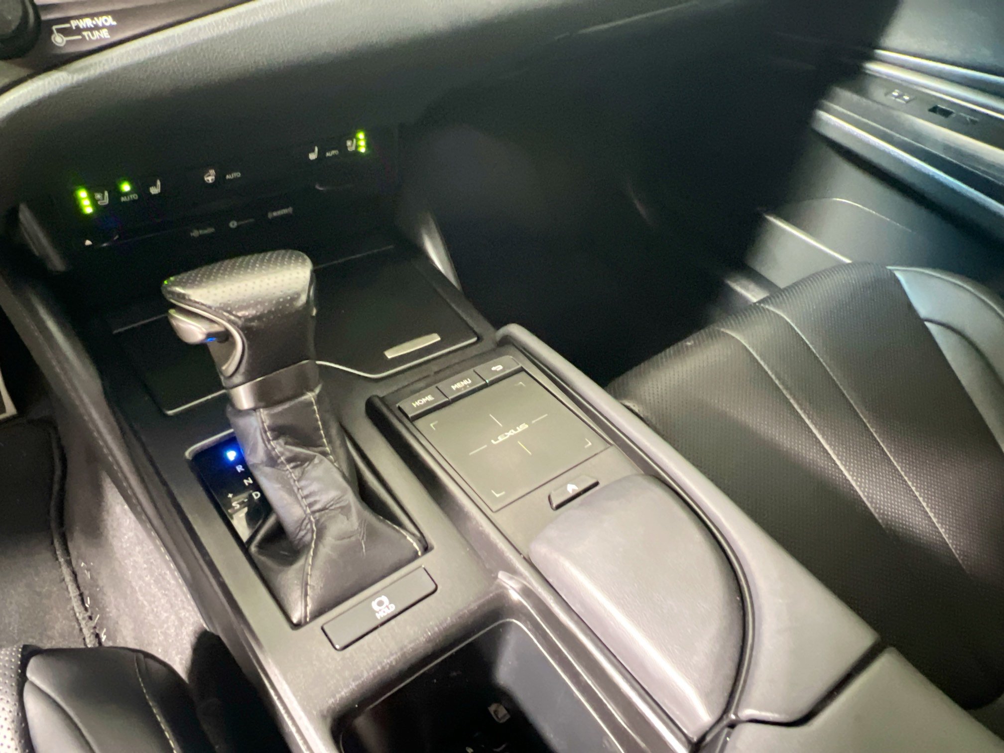 Used 2020 Lexus ES 350 F Sport w/ Accessory Package 2 FWD image 25