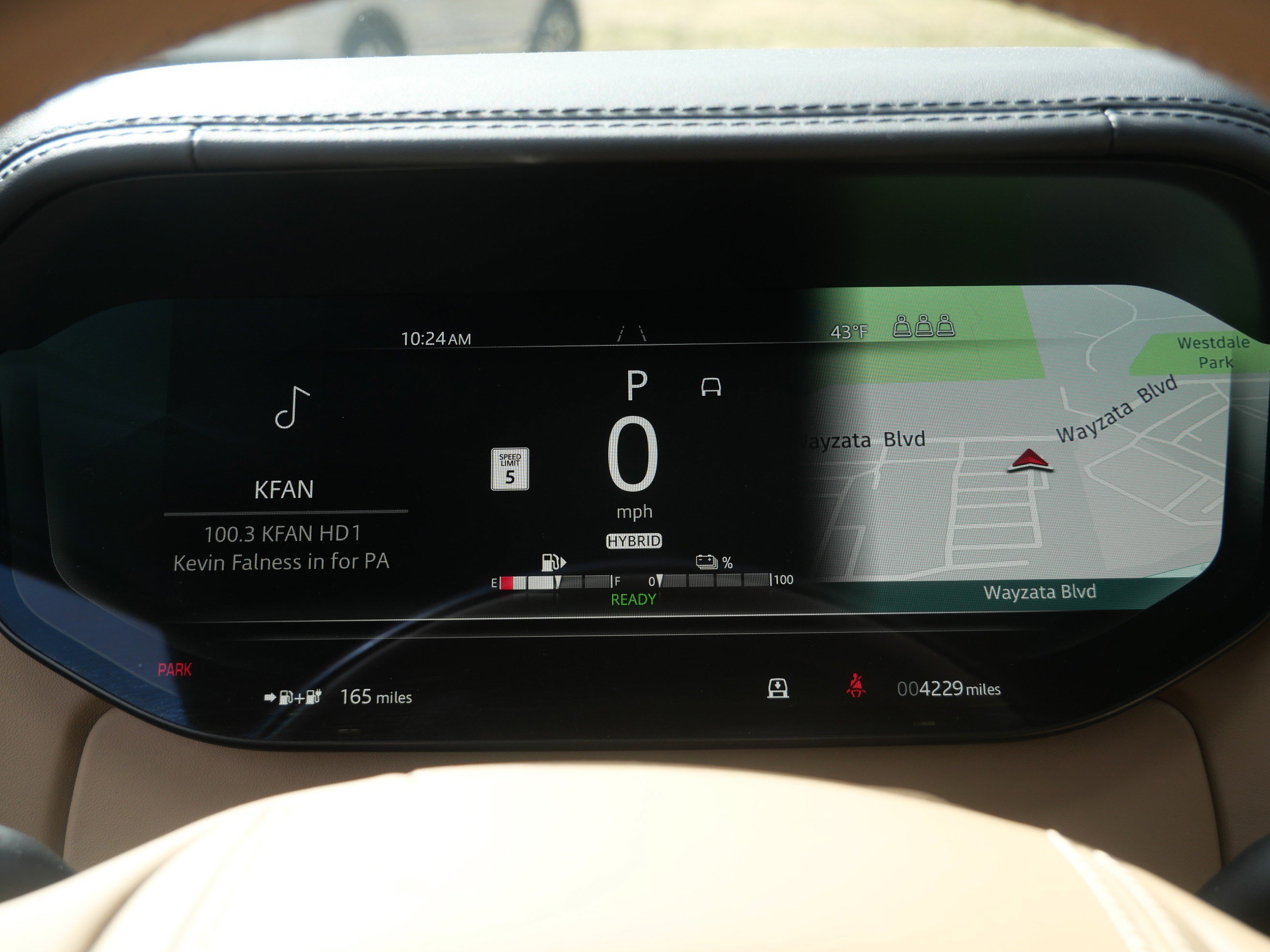 Certified 2025 Land Rover Range Rover Autobiography image 28