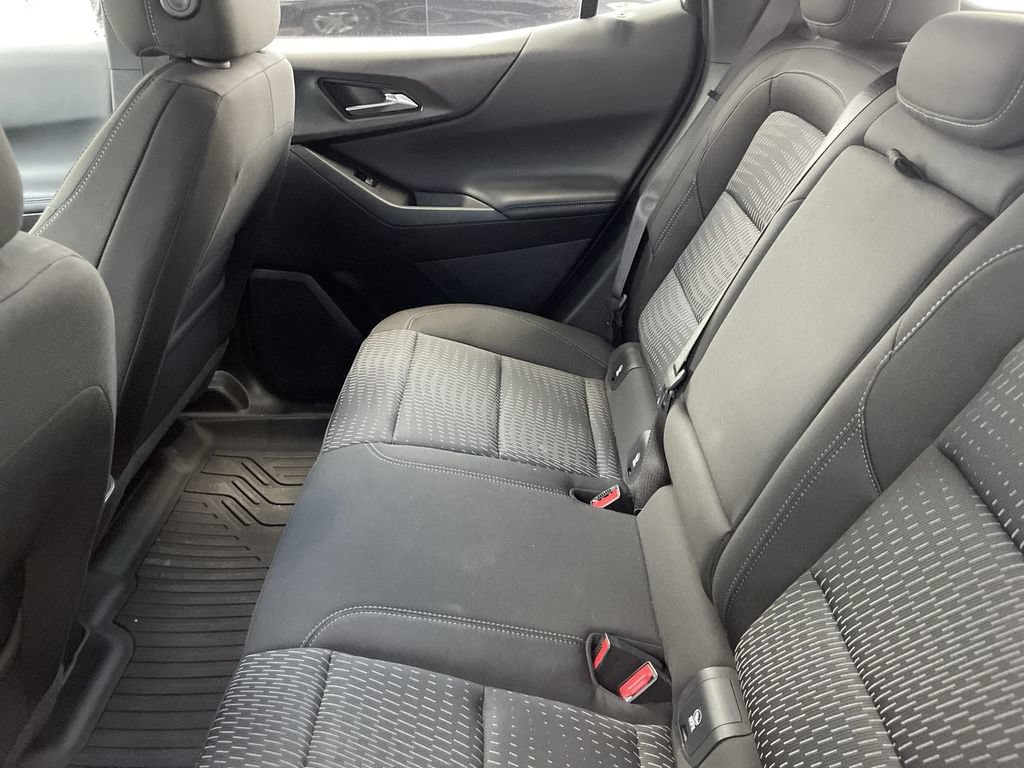 Used 2026 Chevrolet Equinox LT FWD image 4