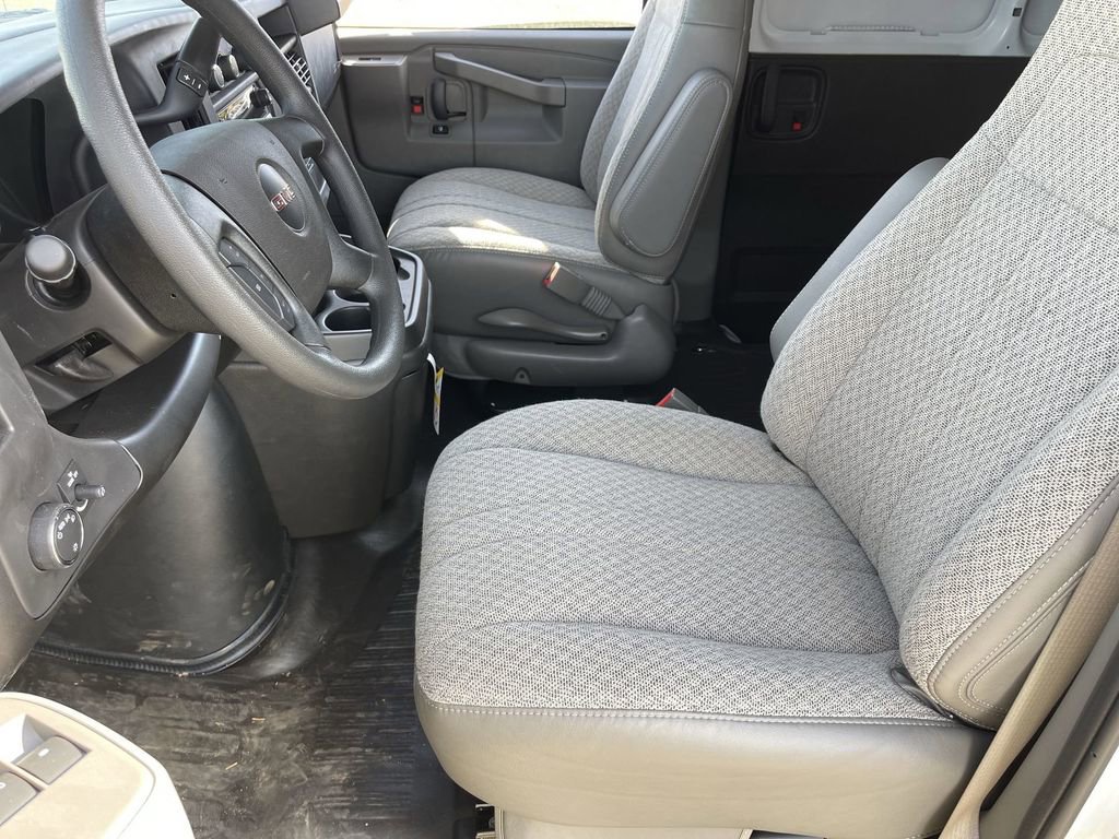 New 2025 GMC Savana 2500 w/ Driver Convenience Package RWD image 19