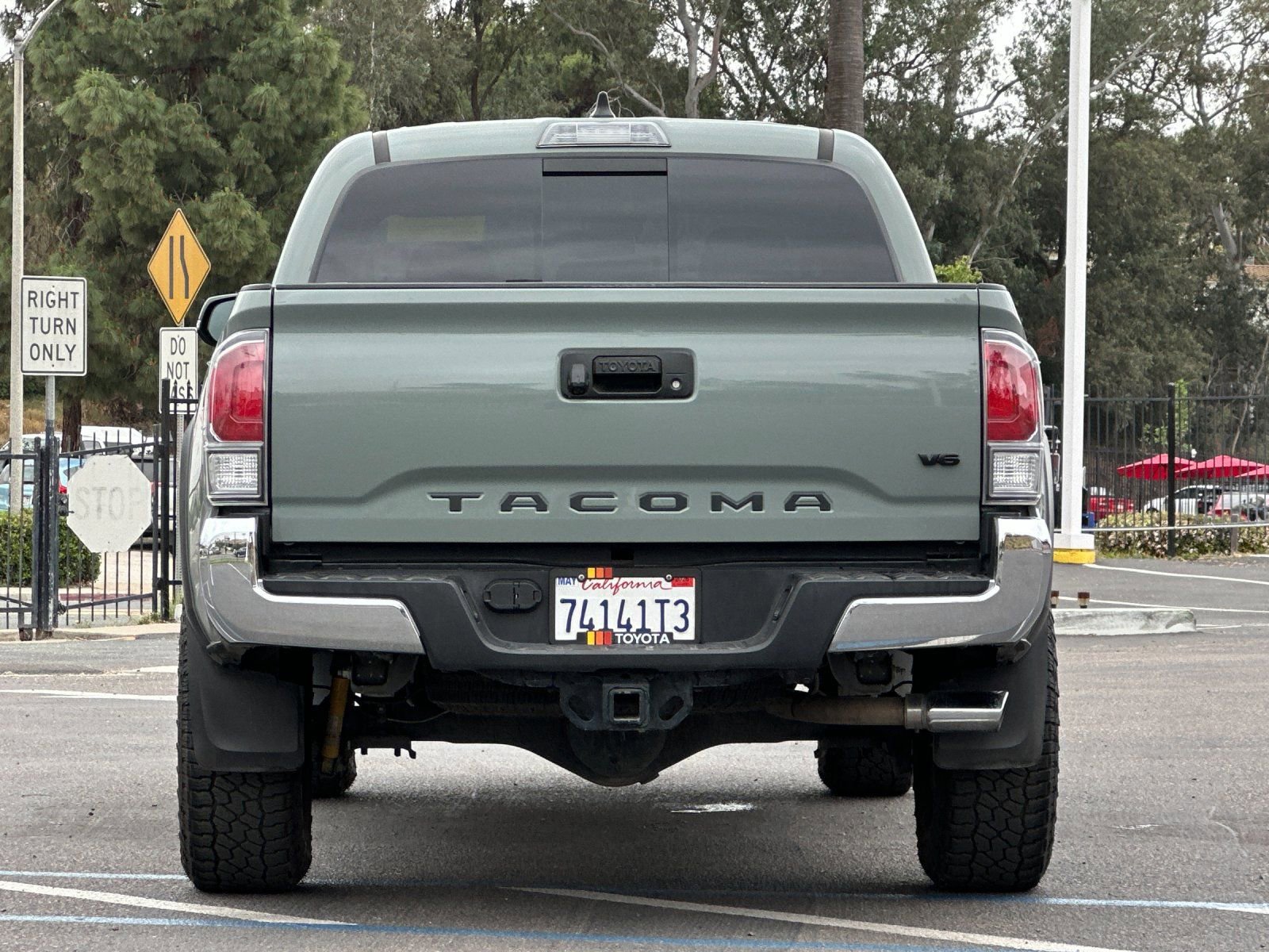 Used 2023 Toyota Tacoma TRD Off-Road AWD/4WD image 4