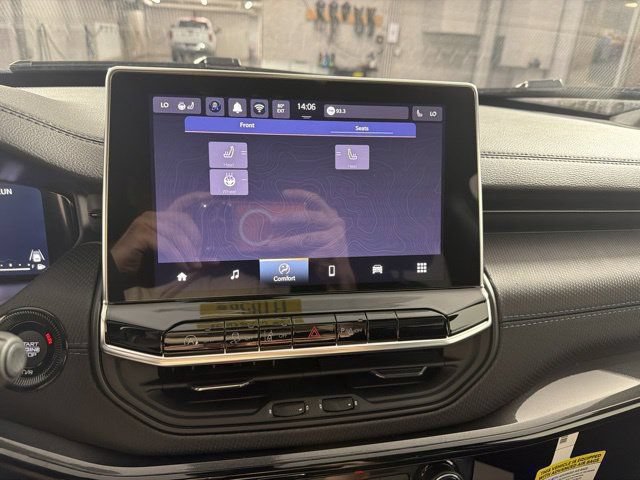 New 2026 Jeep Compass Limited AWD/4WD image 25
