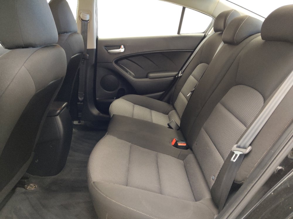Used 2017 Kia Forte LX FWD image 18