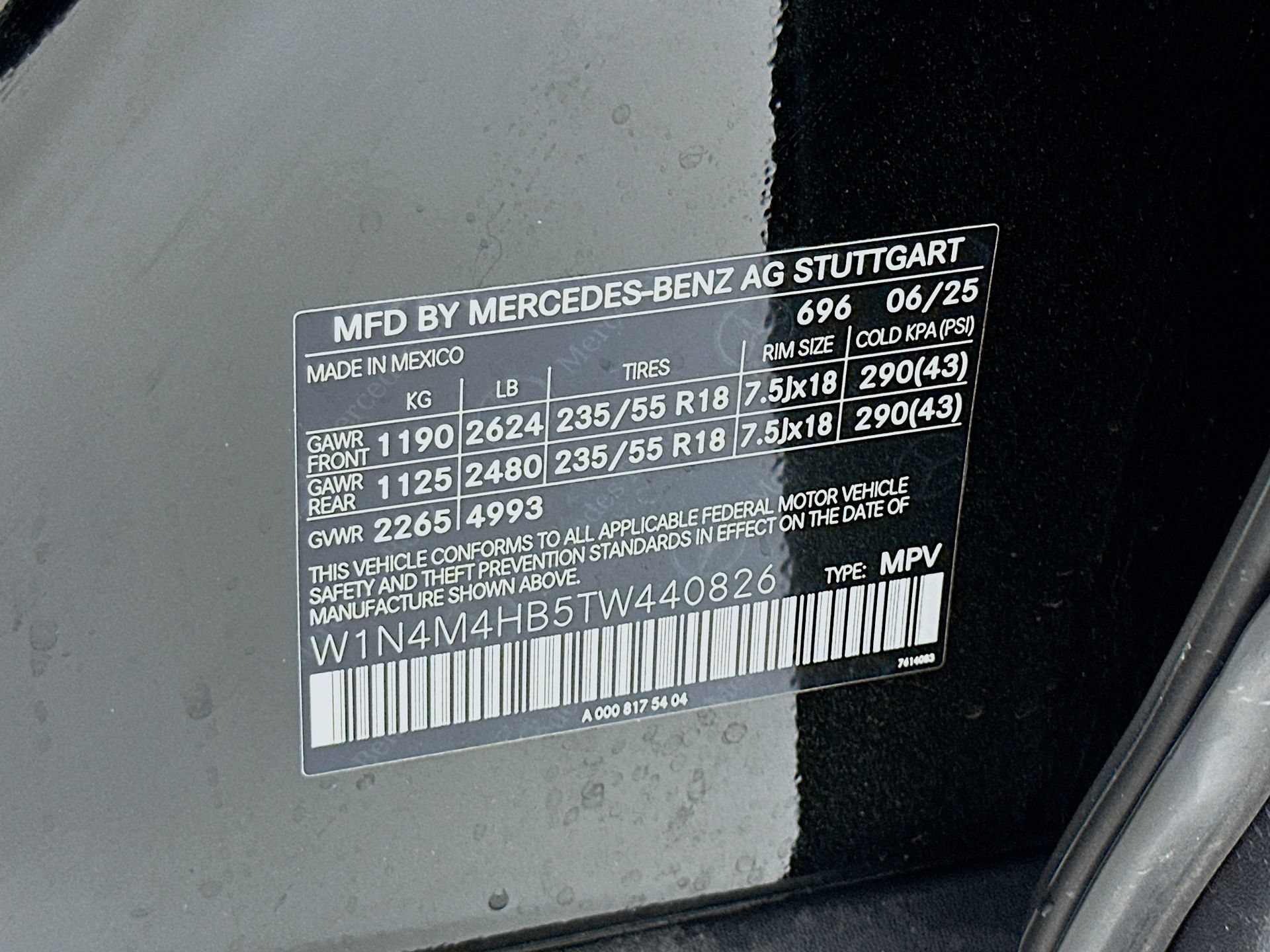 Used 2026 Mercedes-Benz GLB 250 4MATIC image 33