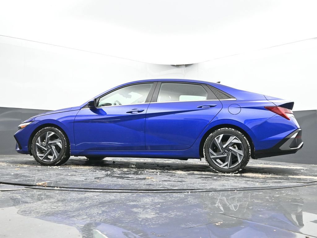 Used 2025 Hyundai Elantra SEL image 67