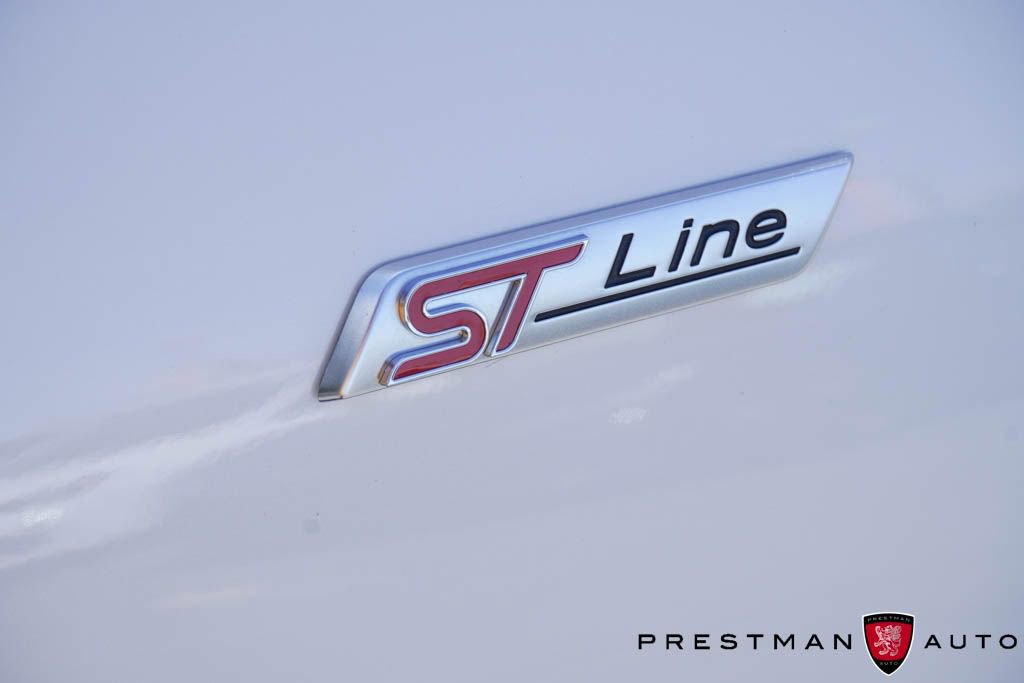 Used 2023 Ford Escape ST-Line Select w/ Tech Pack #2 image 4