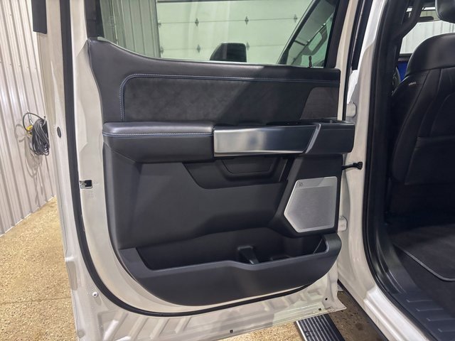 Used 2025 Ford F250 Platinum image 24