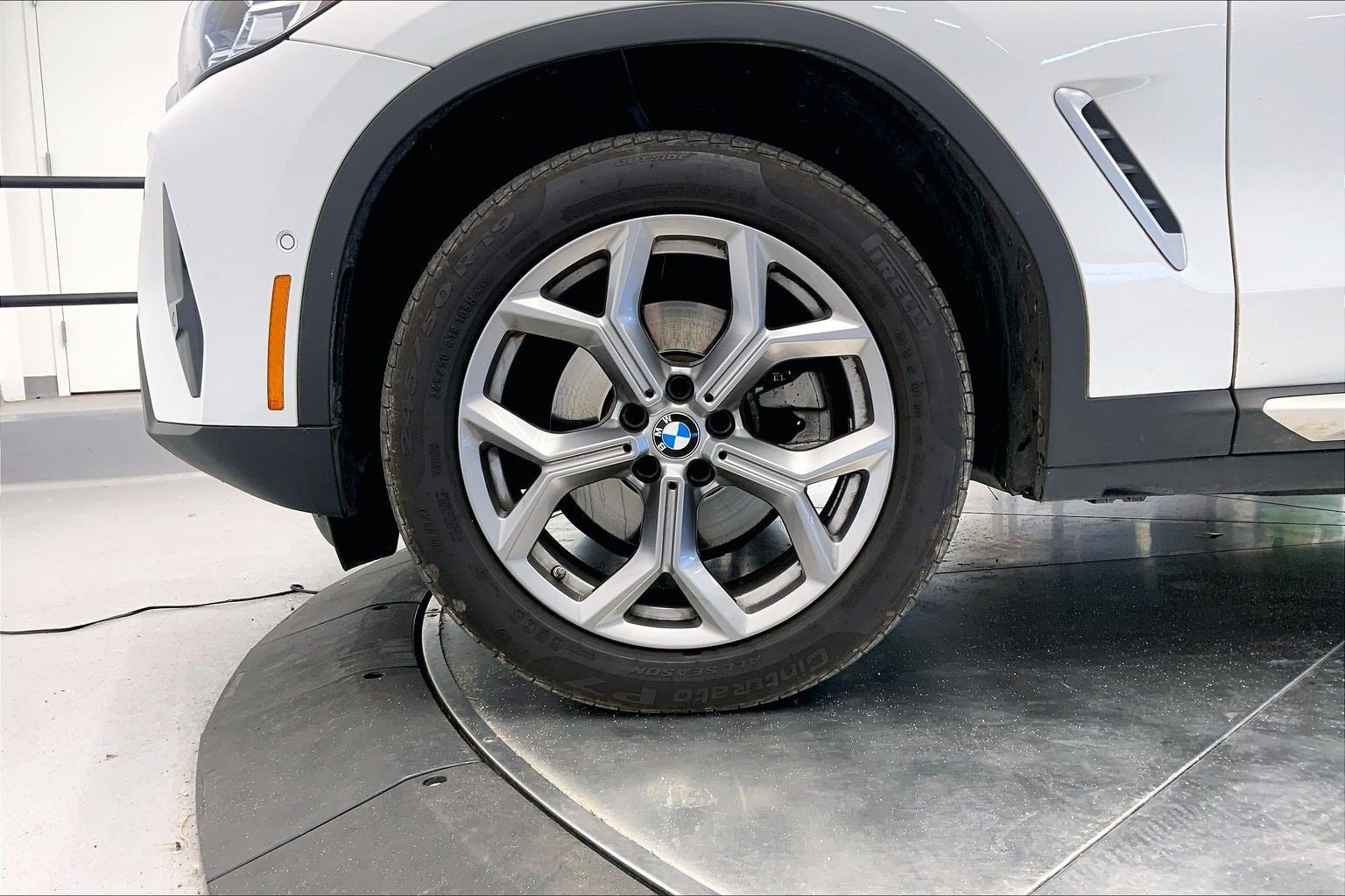 Used 2024 BMW X3 xDrive30i w/ Premium Package AWD/4WD image 11
