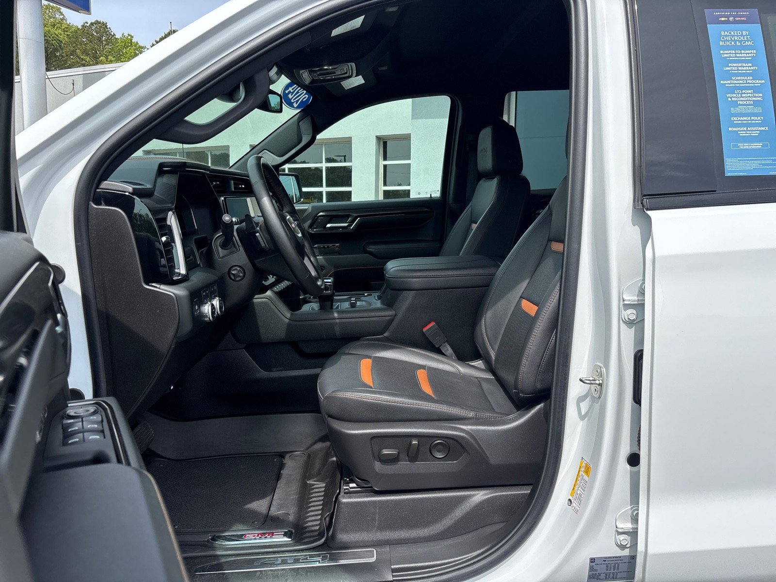 Certified 2024 GMC Sierra 1500 AT4 w/ AT4 Premium Package image 12