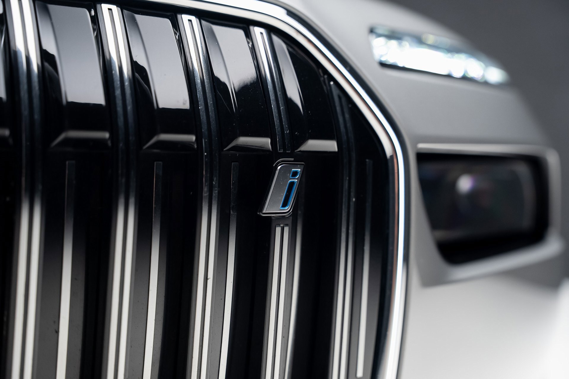 Used 2023 BMW i7 xDrive60 image 13