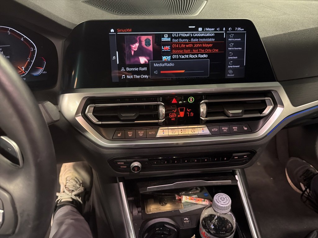 Used 2021 BMW 430i Convertible w/ Premium Package image 11