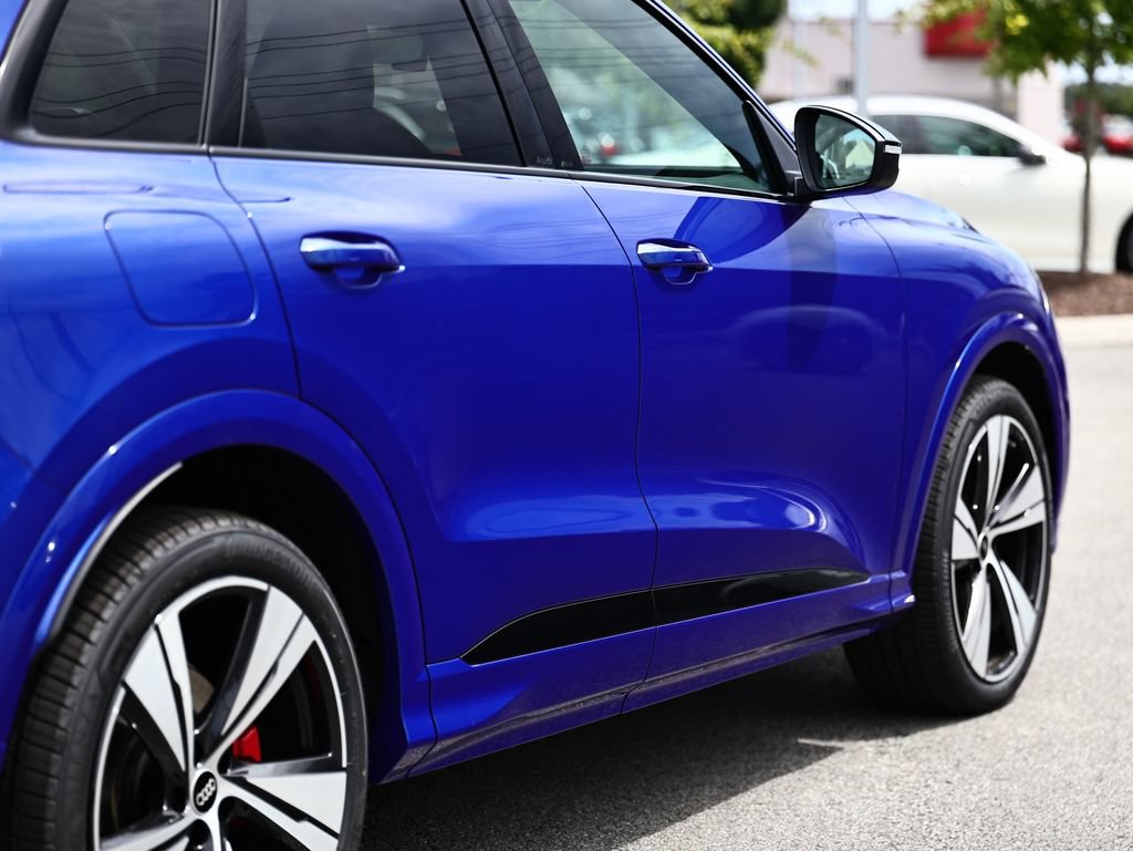 New 2026 Audi SQ5 Premium Plus AWD/4WD image 8