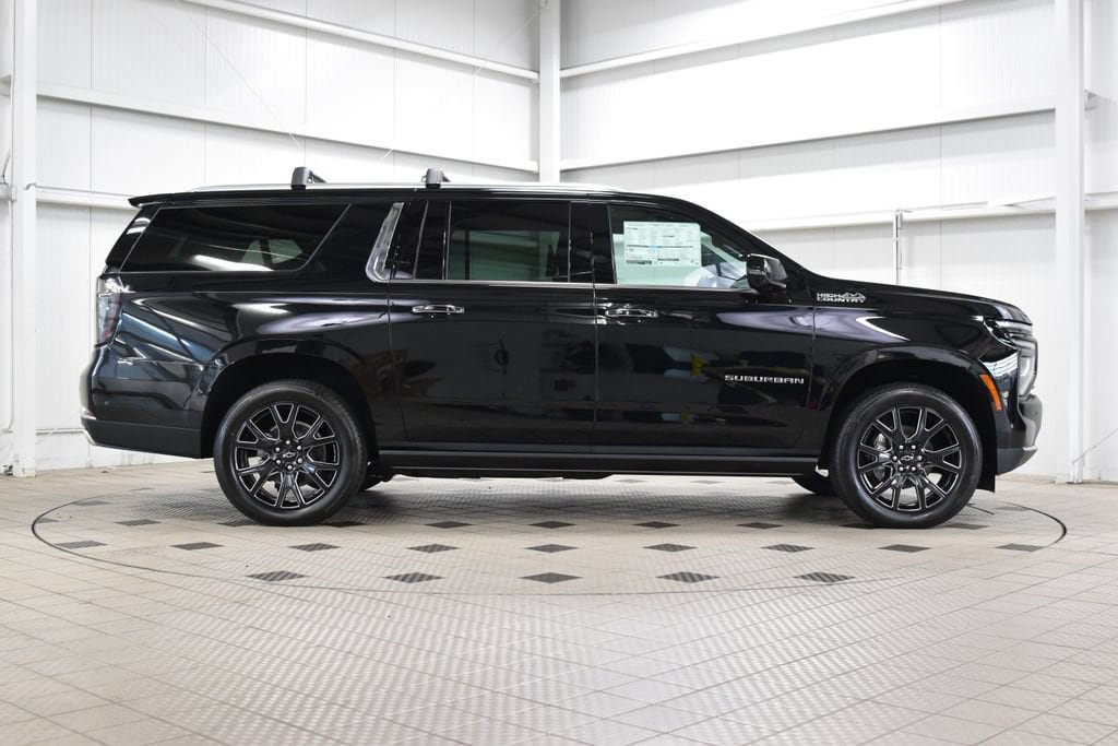 New 2026 Chevrolet Suburban High Country AWD/4WD image 9