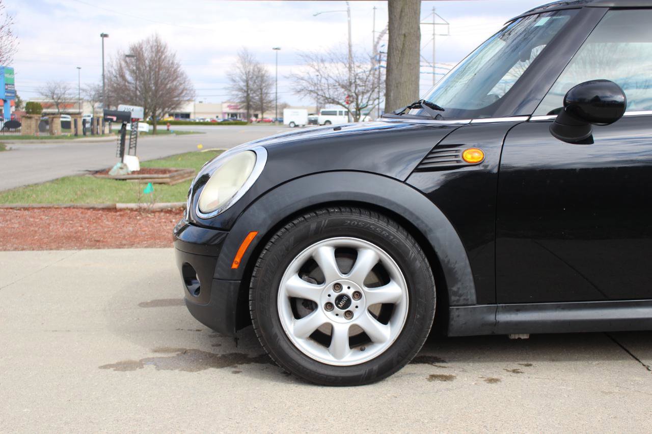 Used 2010 MINI Cooper Hardtop image 35