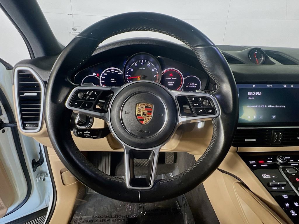 Used 2020 Porsche Cayenne image 16