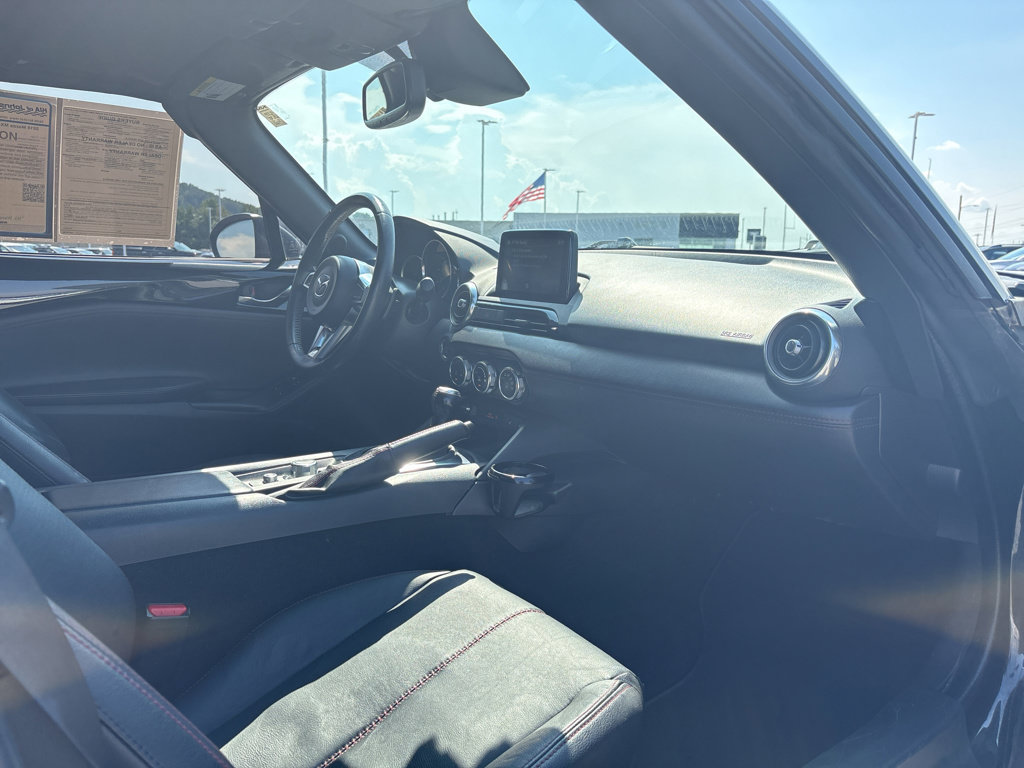 Used 2018 MAZDA MX-5 Miata RF Grand Touring RWD image 22
