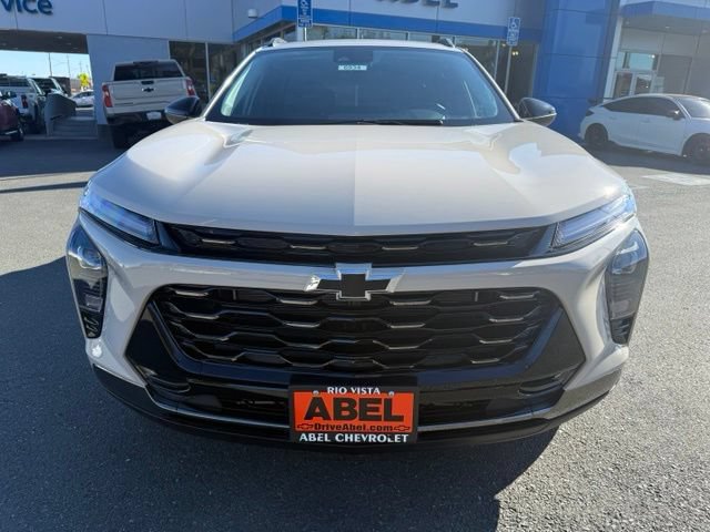 New 2026 Chevrolet Trax ACTIV w/ Sunroof Package FWD image 2