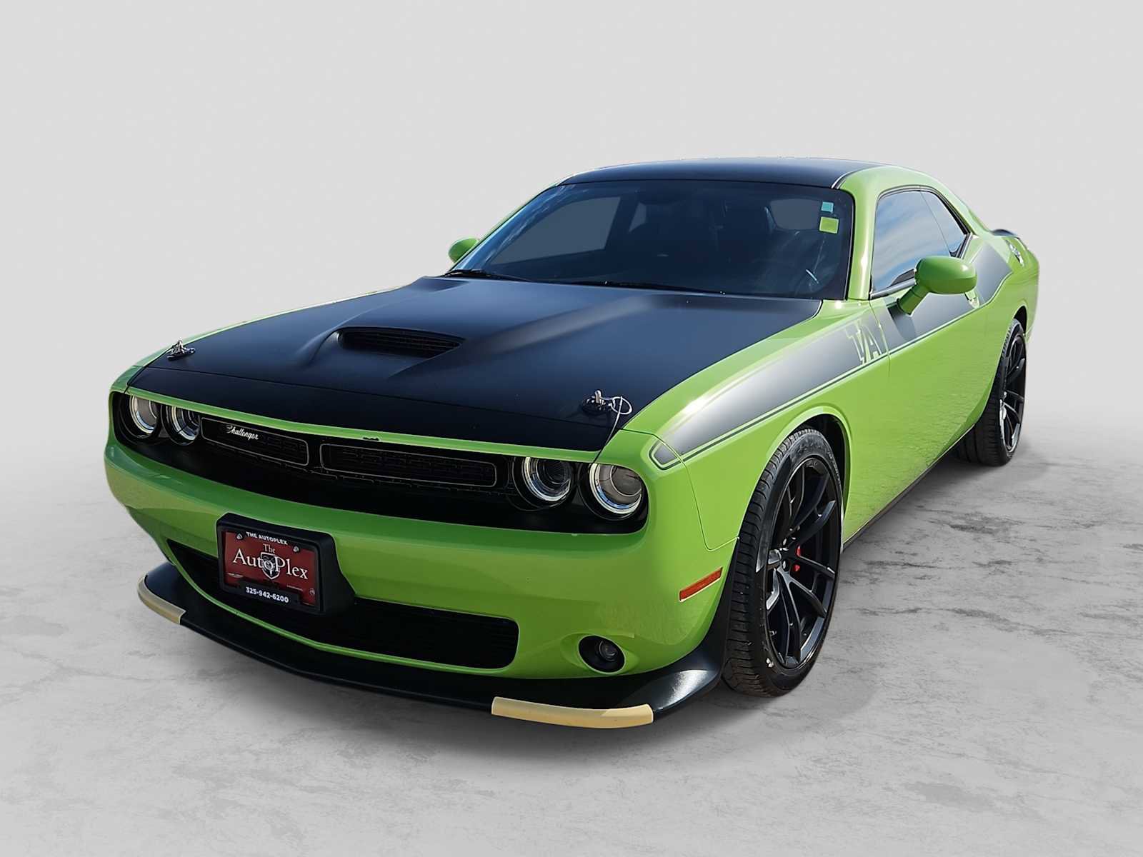 Used 2023 Dodge Challenger R/T w/ T/A Package image 1