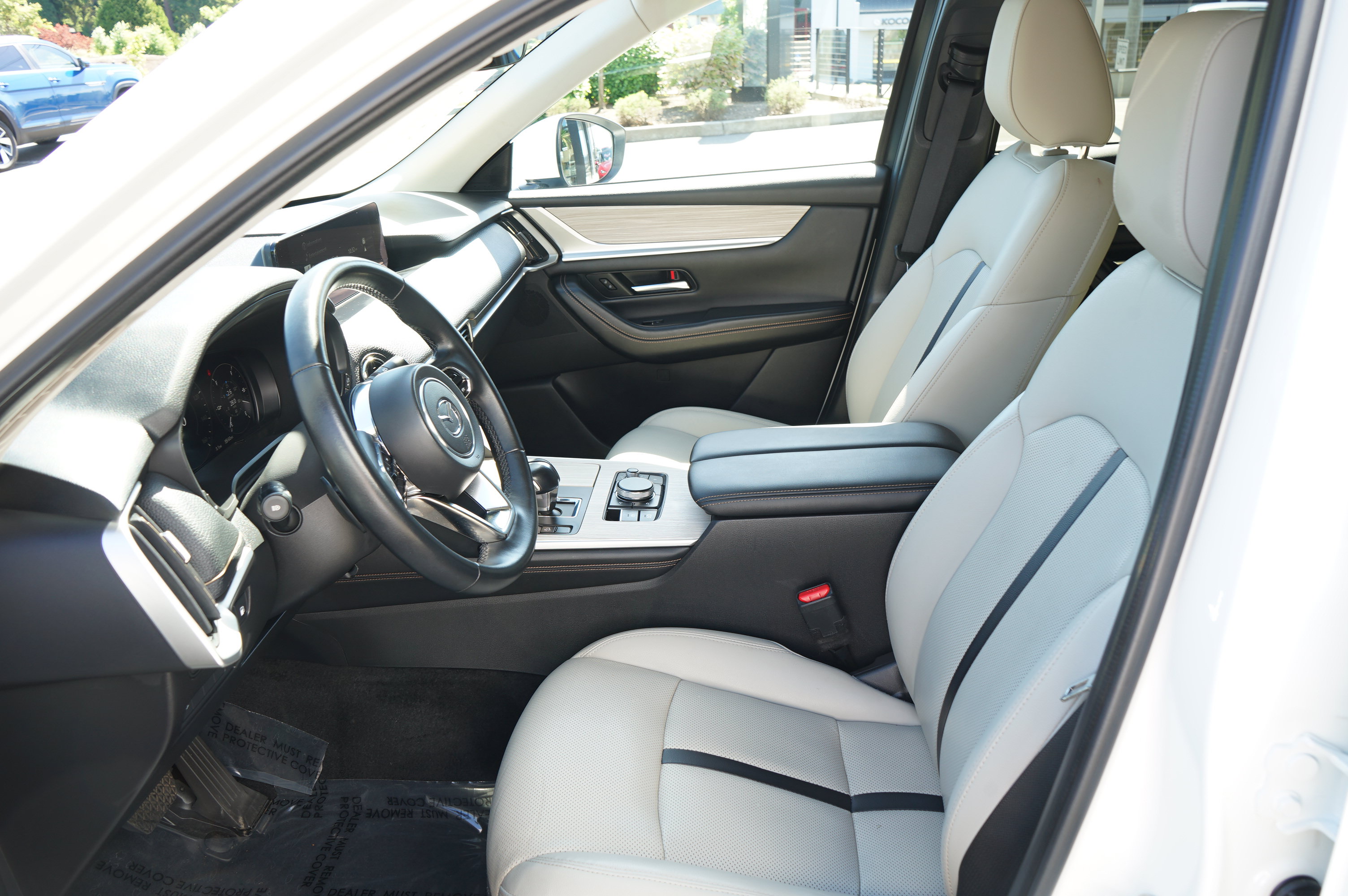 Certified 2024 MAZDA CX-90 Plug-In Hybrid w/ Preferred AWD/4WD image 13