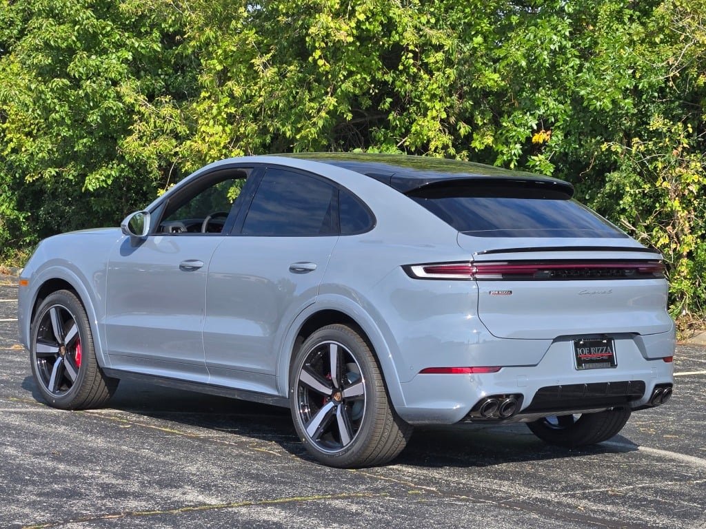 New 2026 Porsche Cayenne S image 3