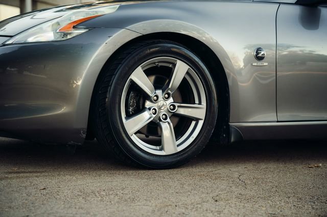 Used 2009 Nissan 370Z Coupe image 56