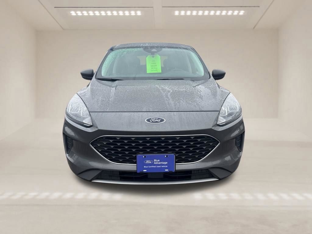 Used 2022 Ford Escape SE w/ Cold Weather Package image 2