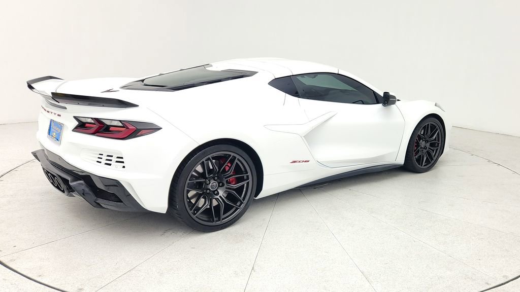 Used 2024 Chevrolet Corvette Z06 image 8