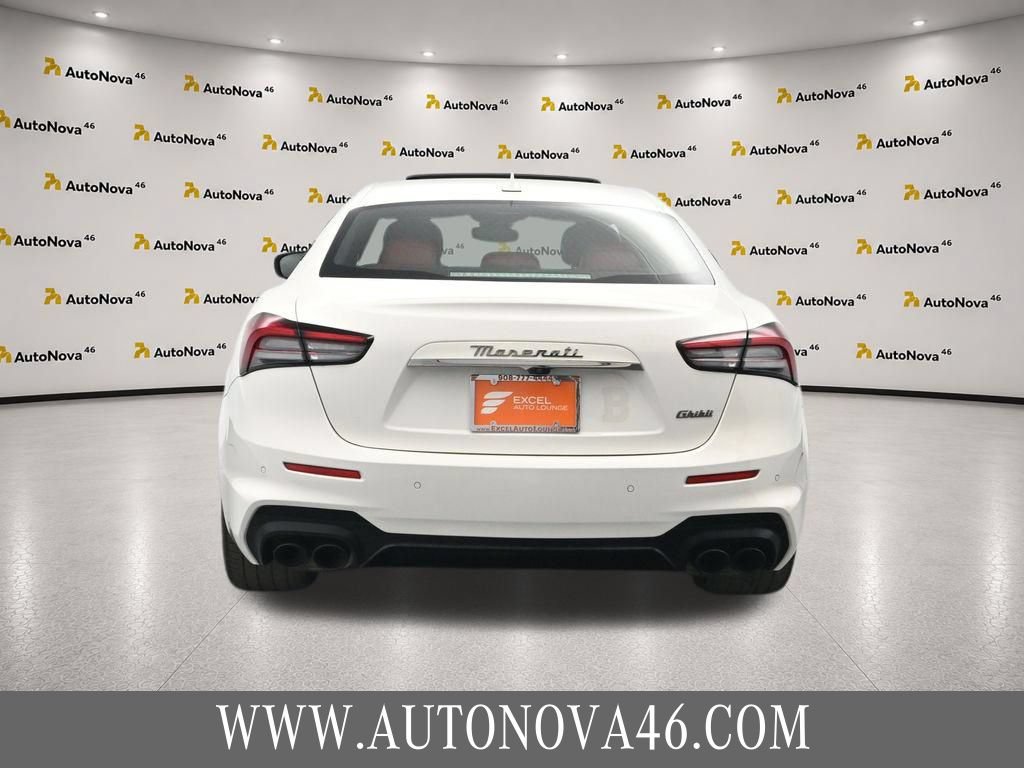 Used 2022 Maserati Ghibli Modena RWD image 7