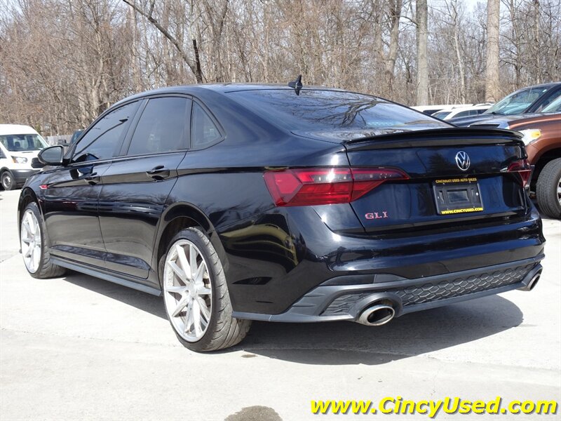 Used 2022 Volkswagen Jetta GLI Autobahn FWD image 6