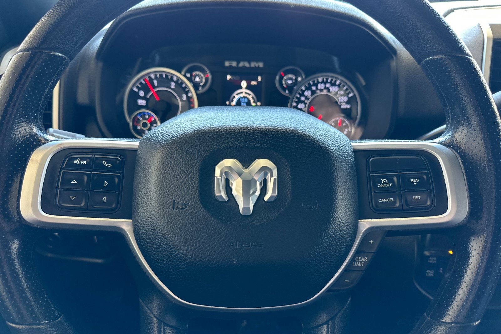 Used 2022 RAM 2500 Big Horn AWD/4WD image 24