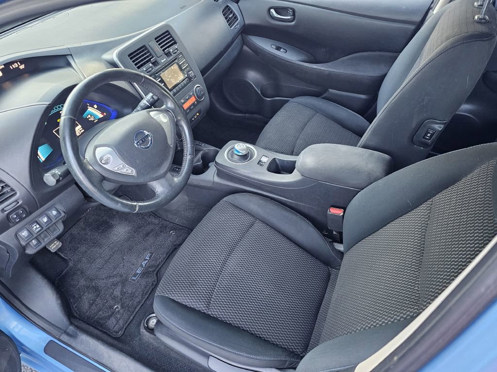 Used 2013 Nissan Leaf S w/ Charger Pkg FWD image 12