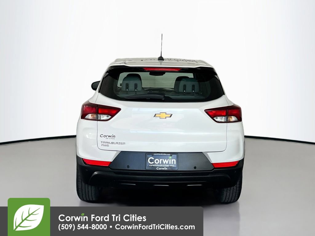 Used 2021 Chevrolet TrailBlazer LS AWD/4WD image 14