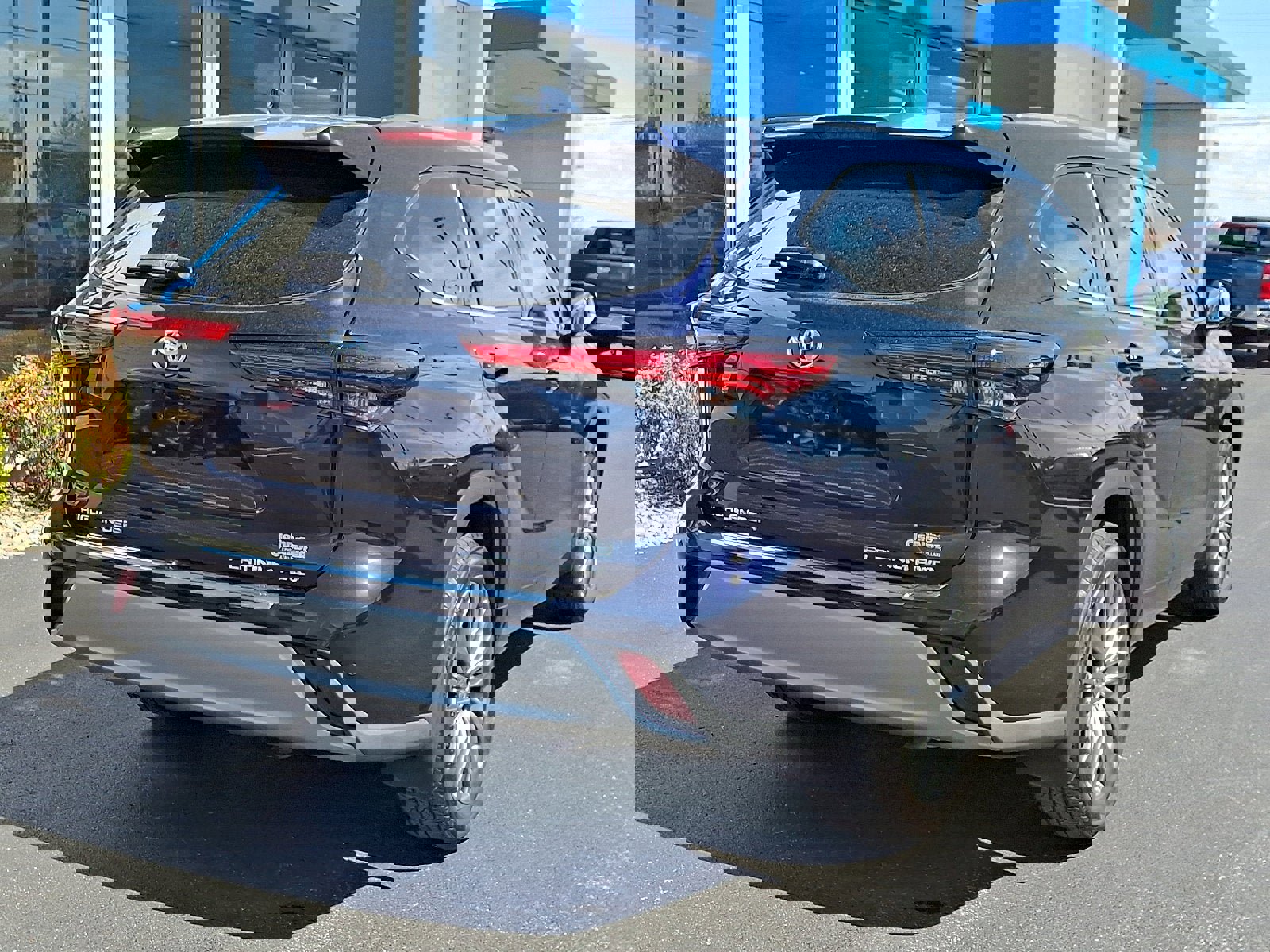 Used 2020 Toyota Highlander Platinum image 6