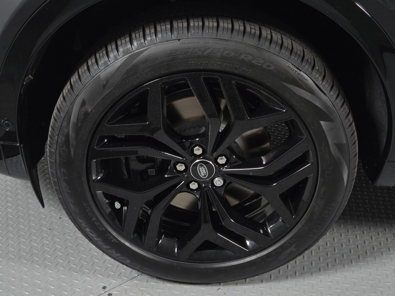 New 2026 Land Rover Discovery Sport Landmark AWD/4WD image 9