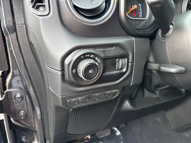 New 2026 Jeep Wrangler Unlimited Sahara AWD/4WD image 15