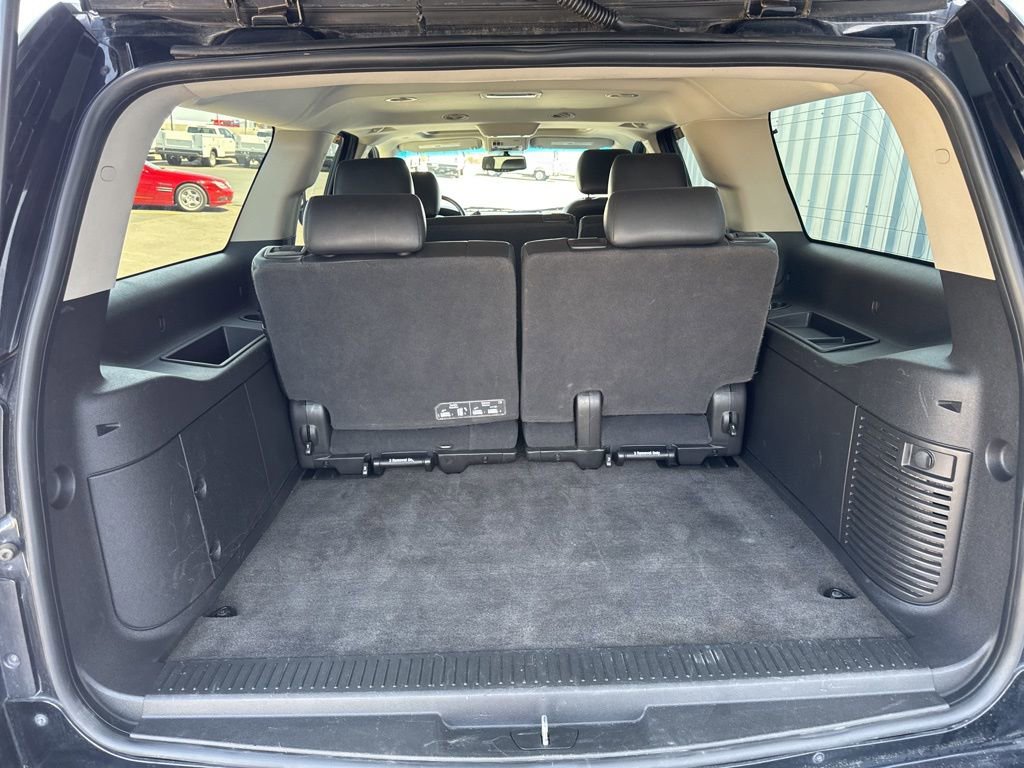 Used 2012 Chevrolet Suburban LT AWD/4WD image 31