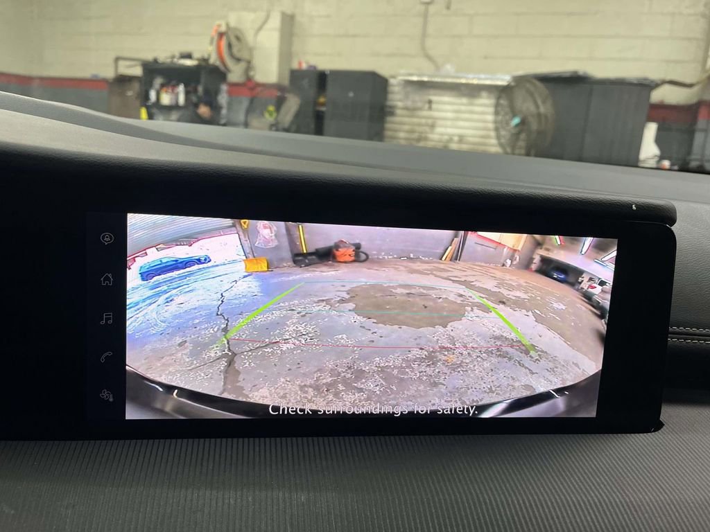 Certified 2025 Nissan Murano SV image 19