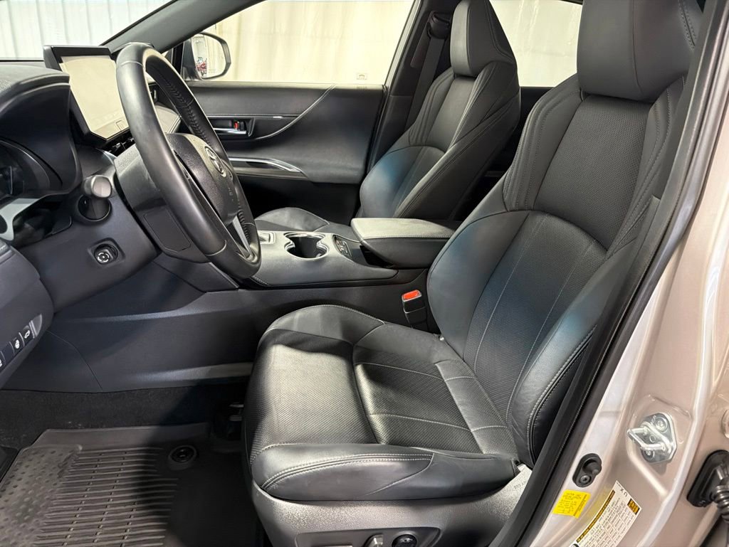 Used 2021 Toyota Venza Limited w/ Advanced Technology Package AWD/4WD image 5