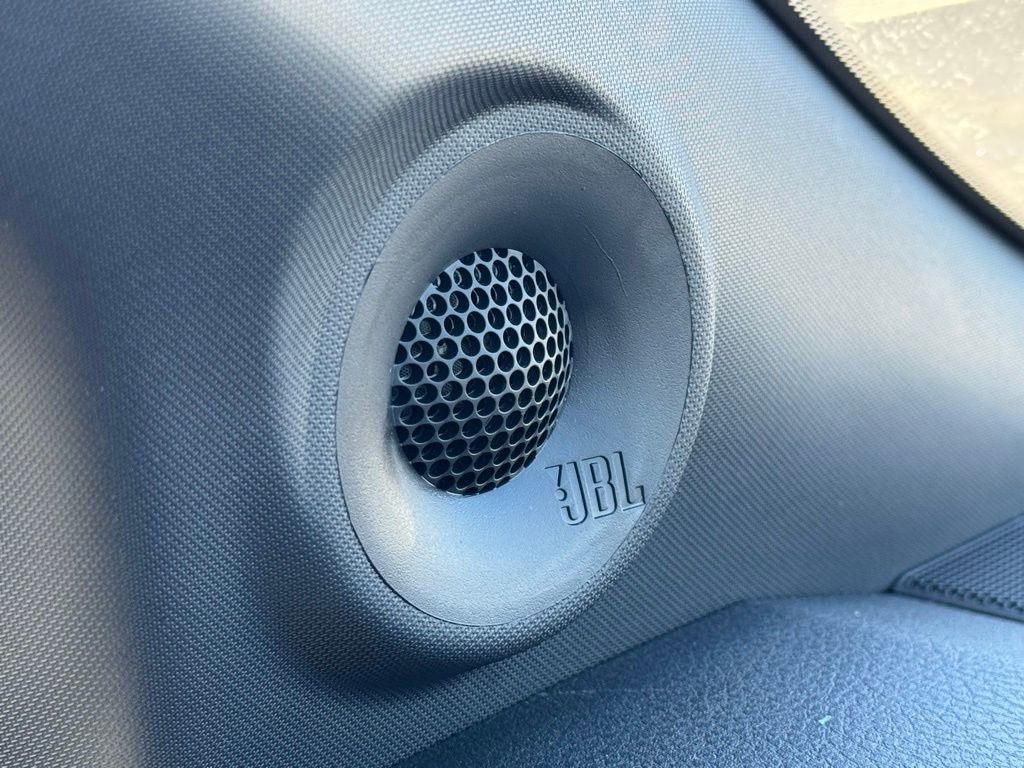 Used 2026 Toyota Sienna Platinum image 30