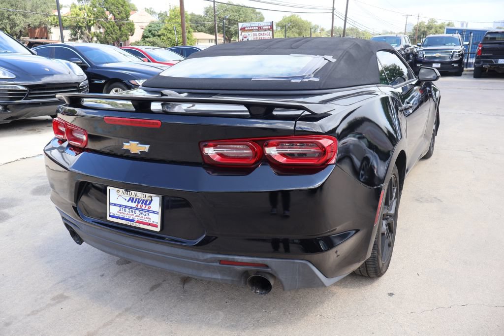 Used 2019 Chevrolet Camaro LT RWD image 7