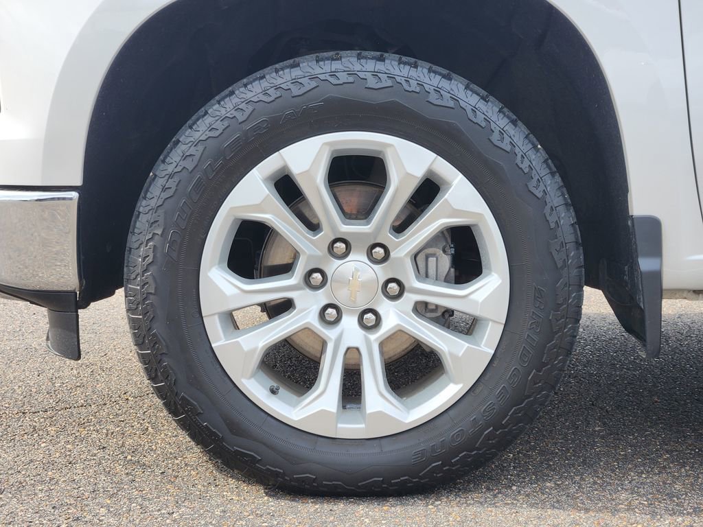 Certified 2022 Chevrolet Silverado 1500 LTZ AWD/4WD image 10