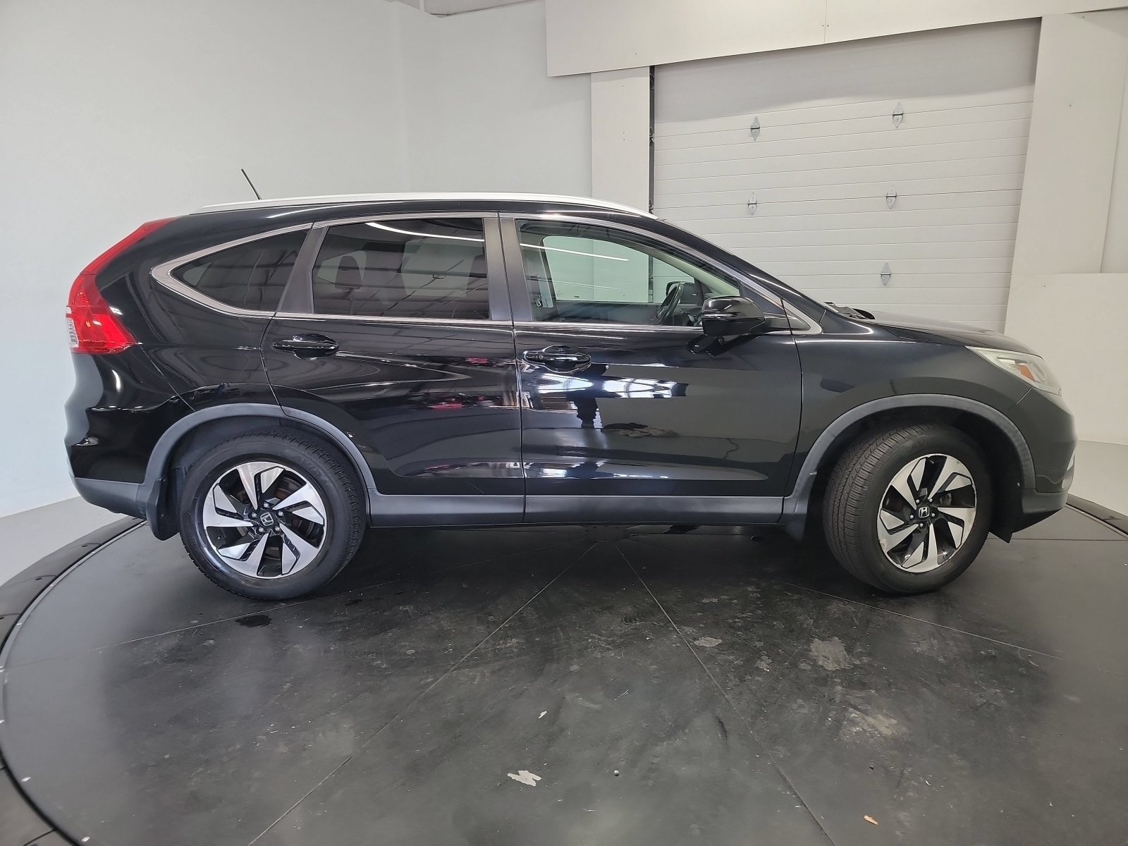Used 2016 Honda CR-V Touring image 11