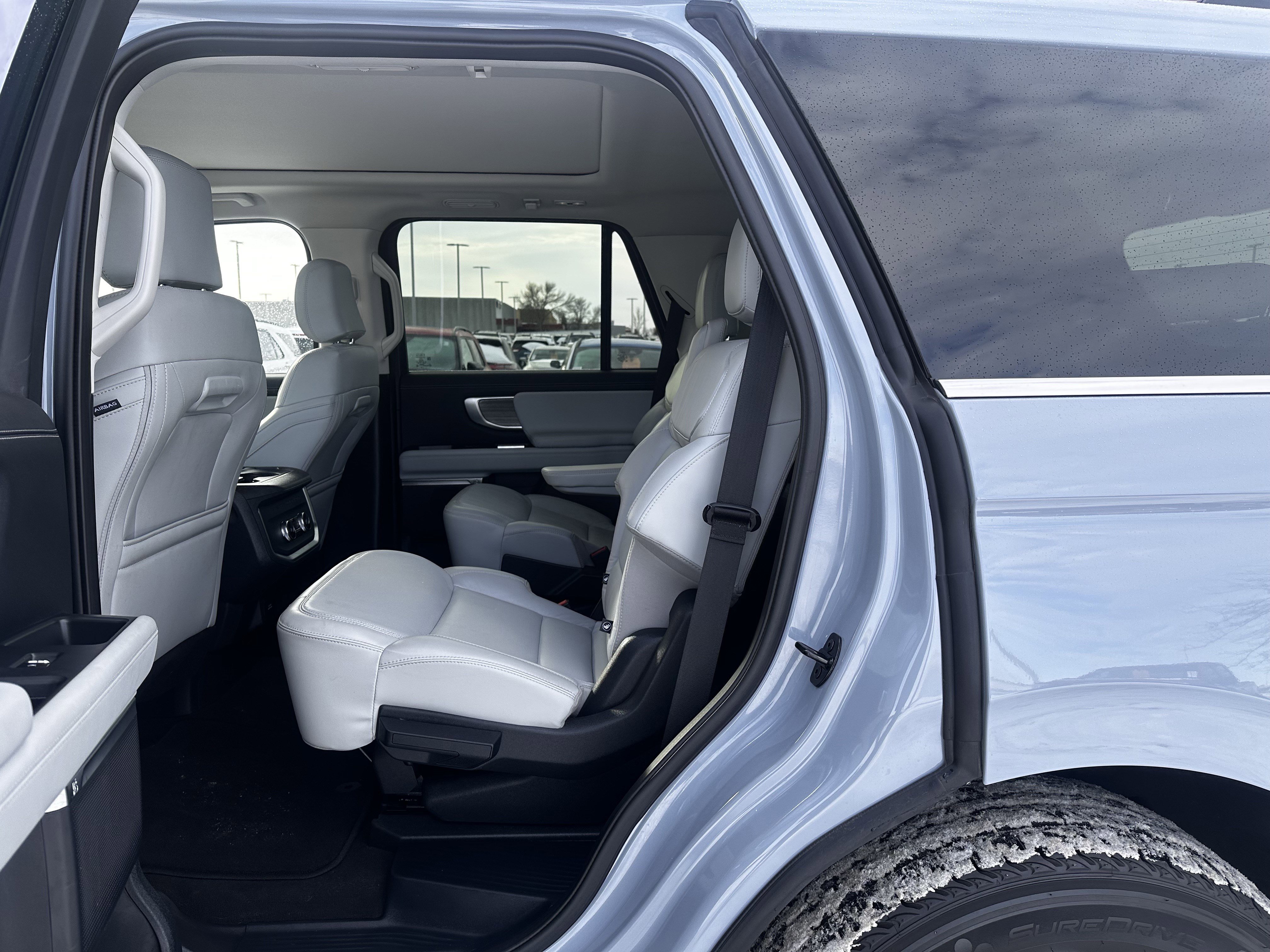 Certified 2025 Ford Expedition Platinum image 19