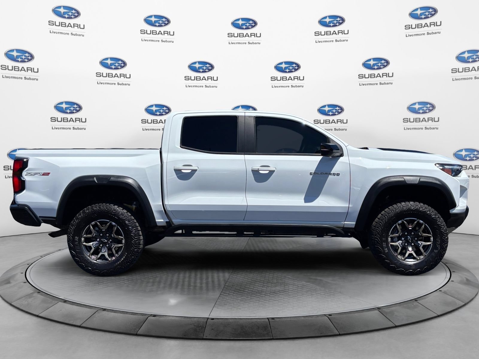 Used 2023 Chevrolet Colorado ZR2 w/ LPO, Tailgate Decal Package AWD/4WD image 6