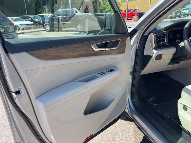 New 2026 Volkswagen Atlas SE FWD image 5