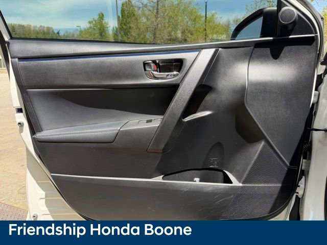 Used 2018 Toyota Corolla SE FWD image 5