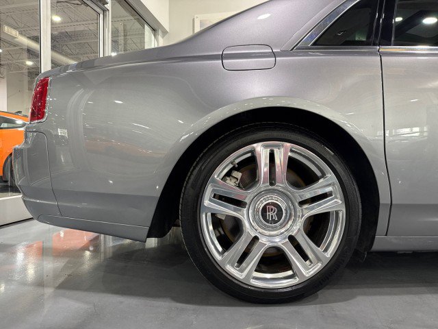 Used 2010 Rolls-Royce Ghost image 85