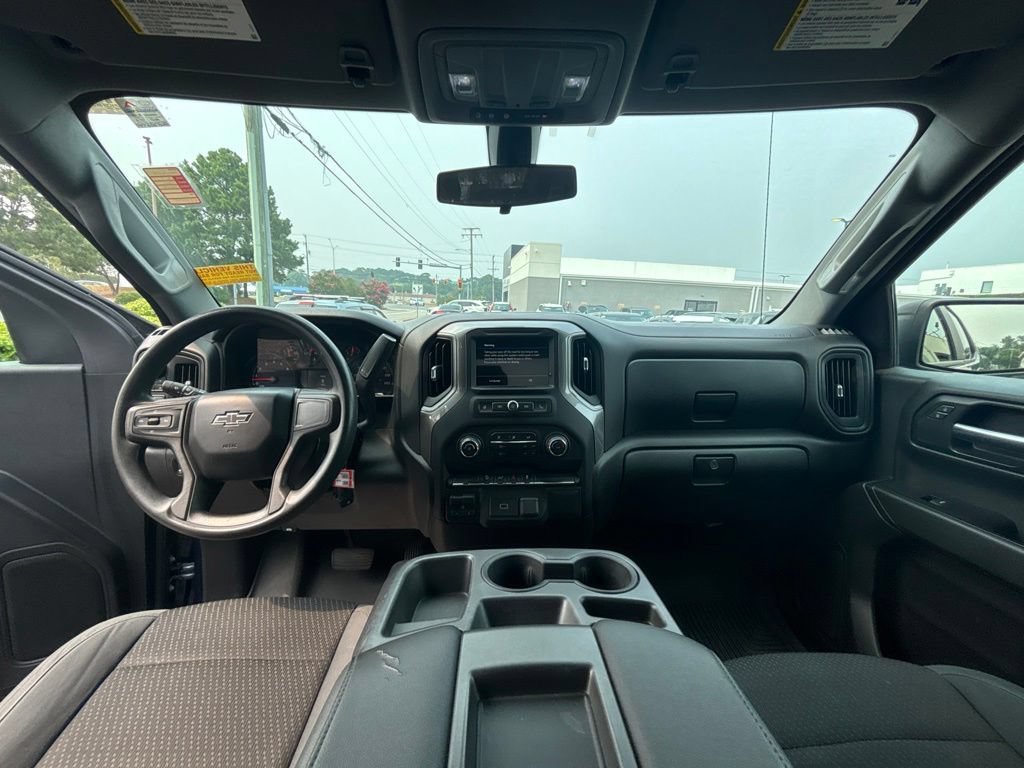 Used 2019 Chevrolet Silverado 1500 Custom Trail Boss w/ Custom Convenience Package AWD/4WD image 18